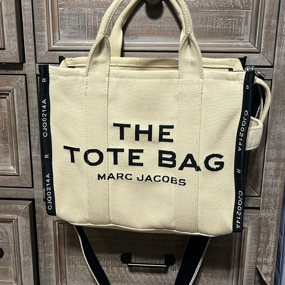 Used- in good condition Small Marc Jacobs traveler tote bag